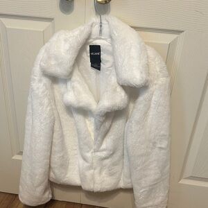 Me Jane Women's Plush White Teddy Jacket